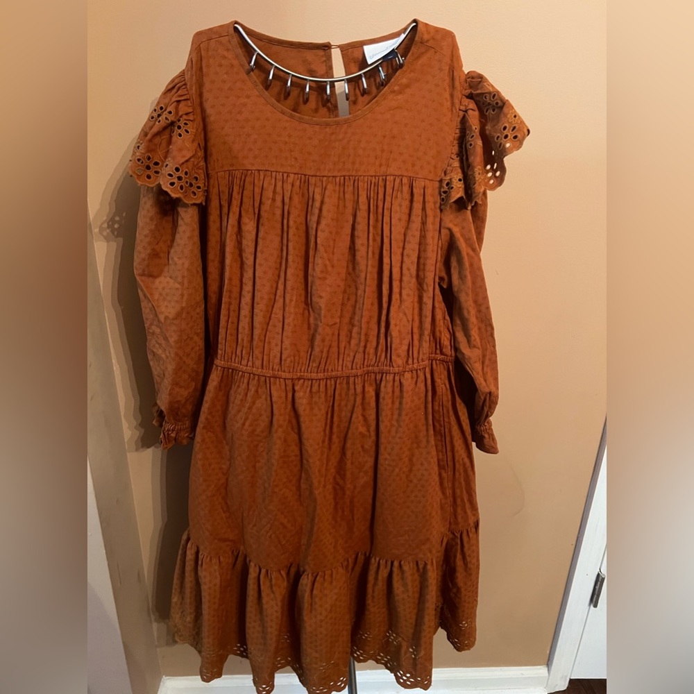 NWOT Universal Thread, Ruffle Sleeved Dress - Picture 2 of 4